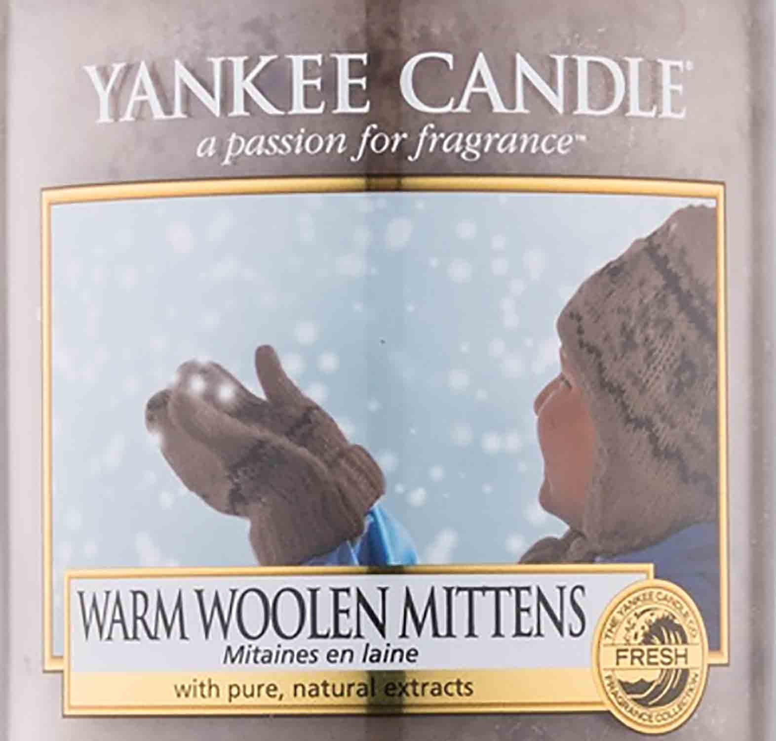 Yankee Candle Warm Woolen Mittens USA 22 g - Crumble vosk